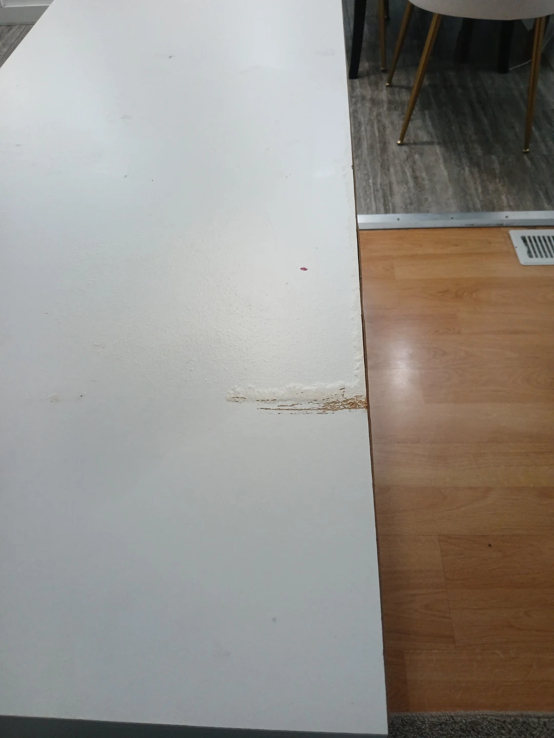 White Dresser with 6 Drawers - photo 4