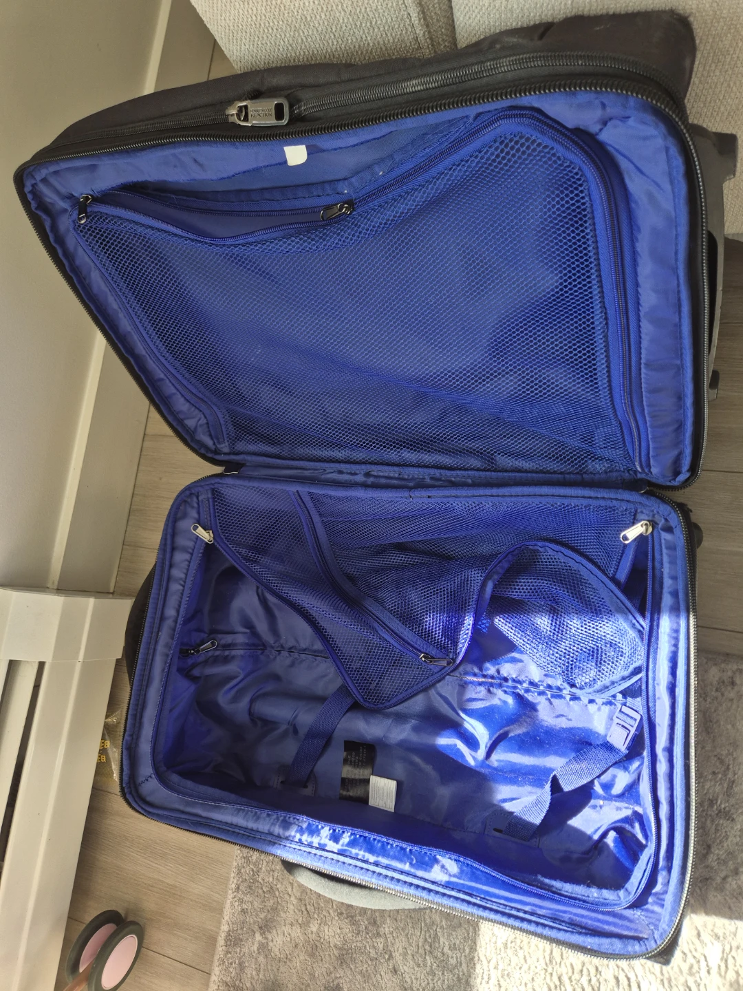 Kenneth Cole Reaction Black Carry-on - photo 2