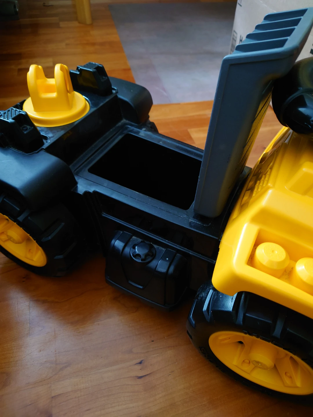 CAT Ride-On Toy Truck - photo 3