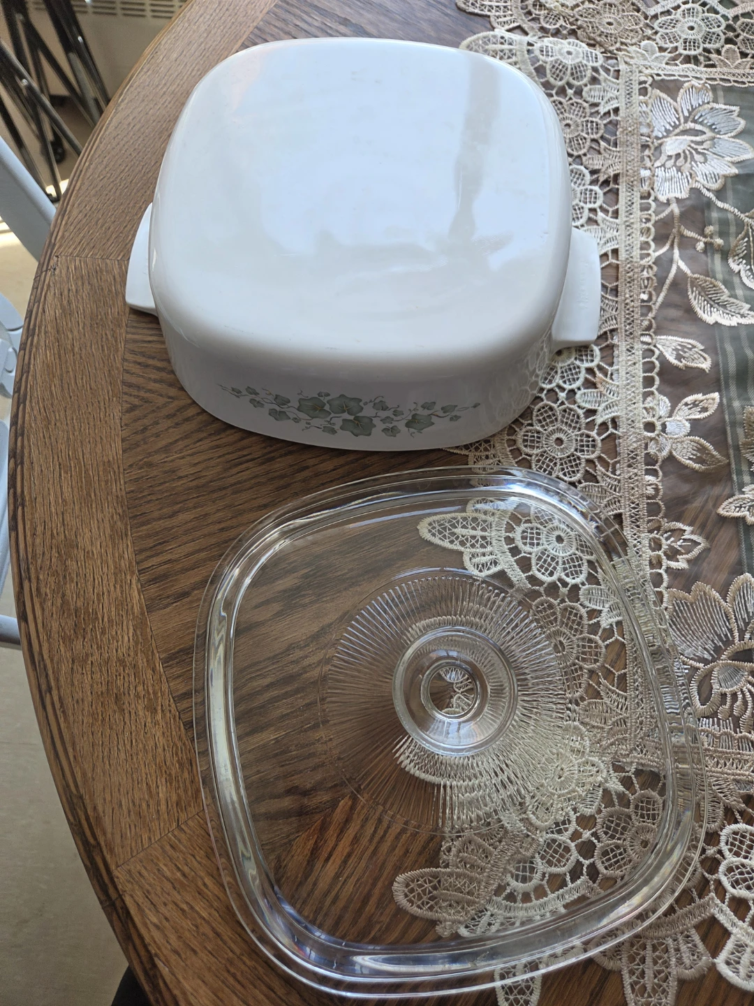 Corelle Casserole Dish with Lid🌱 - photo 3
