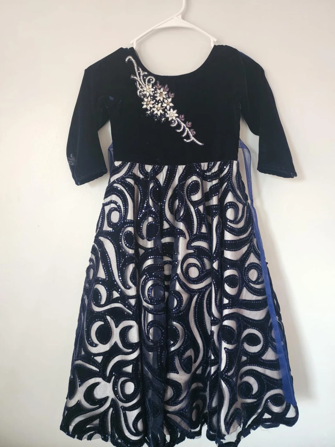 Girls' Formal Dress - Sparkly , Black Velvet & Red Tulle - photo 3