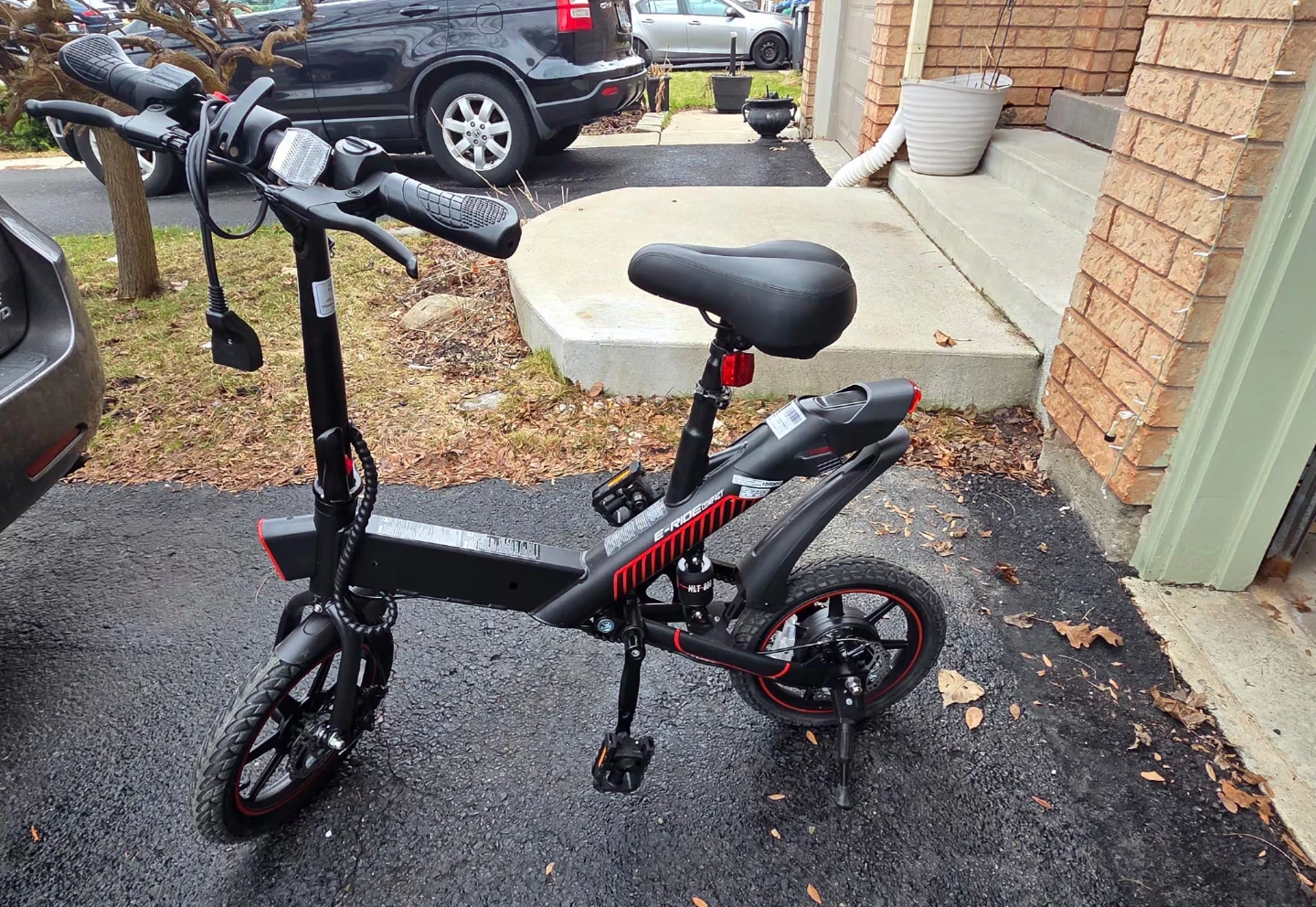 Hyper Bicycles 14" 36V Electric Bike - photo 3