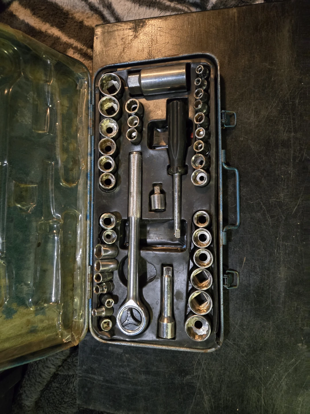 Oxweld 23-Piece Socket Set - photo 2