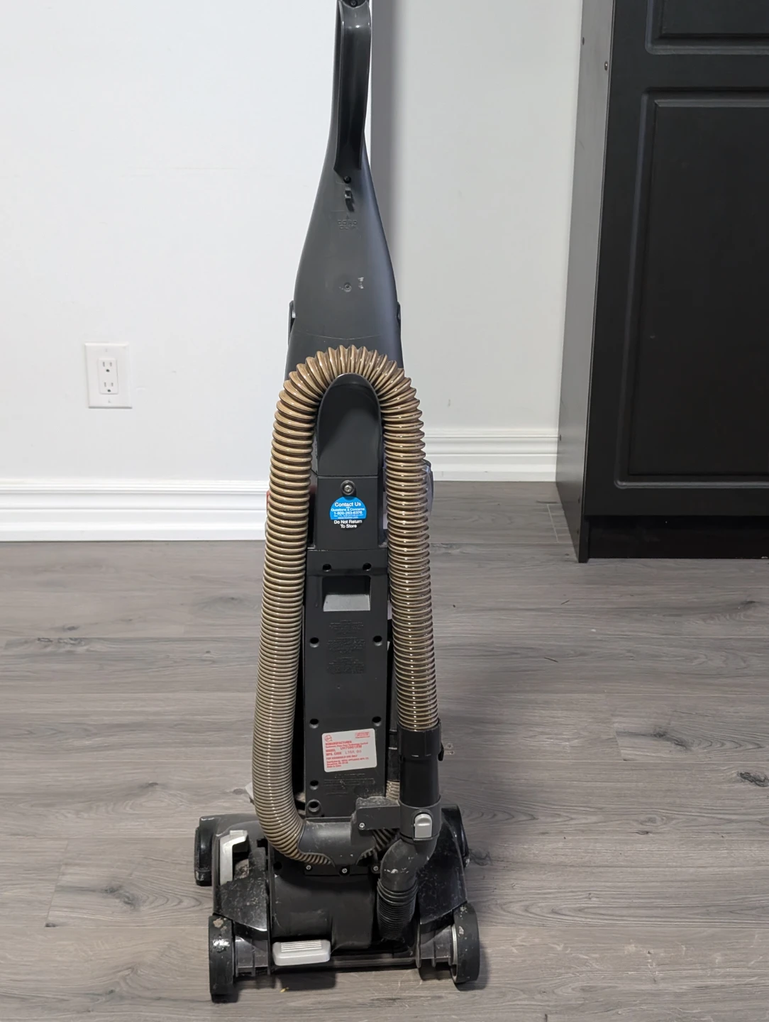 Hoover WindTunnel Pro Bagless Vacuum Cleaner - photo 2