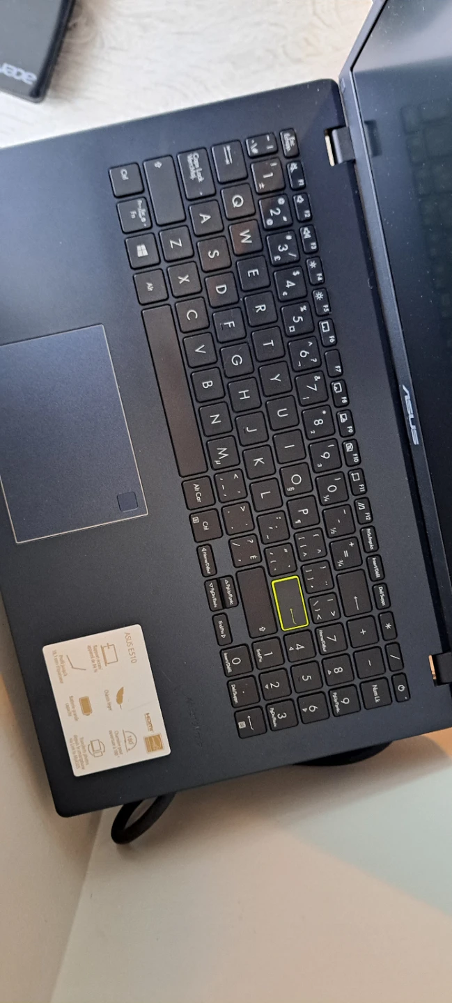 Asus E510 laptop - needs full reboot - photo 2