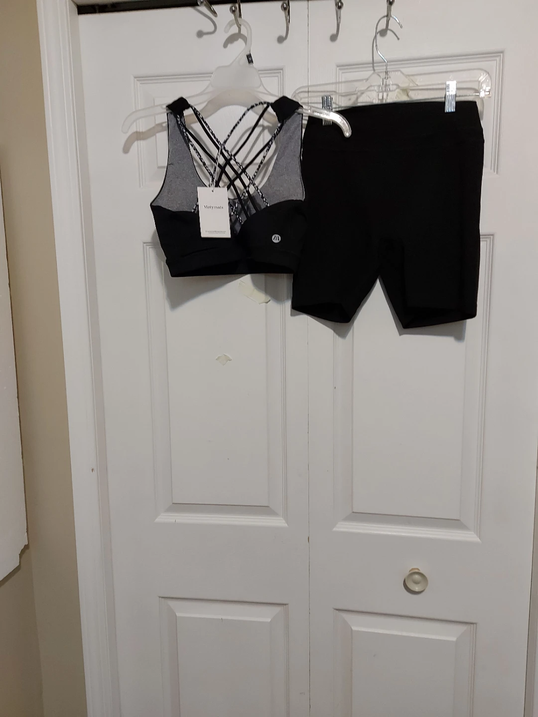 Marmont Noir Sports Bra and Bike Shorts Set - photo 2