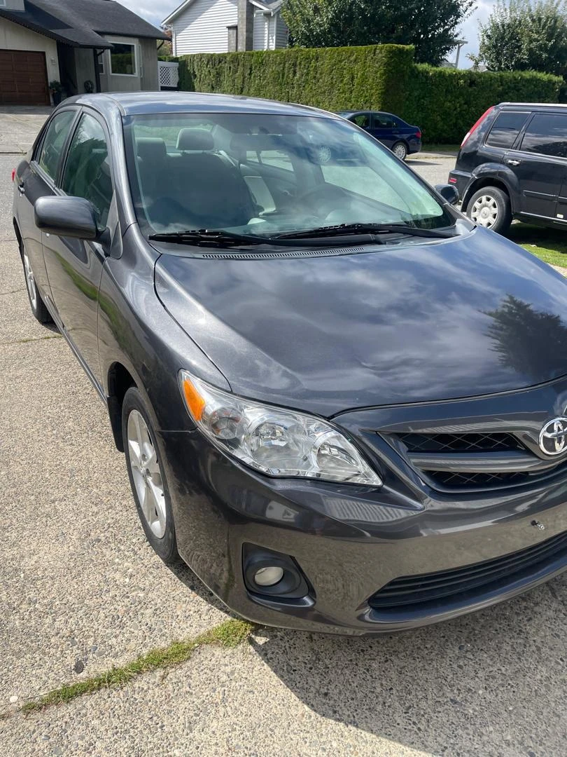 Used Toyota Corolla 2011 - photo 2