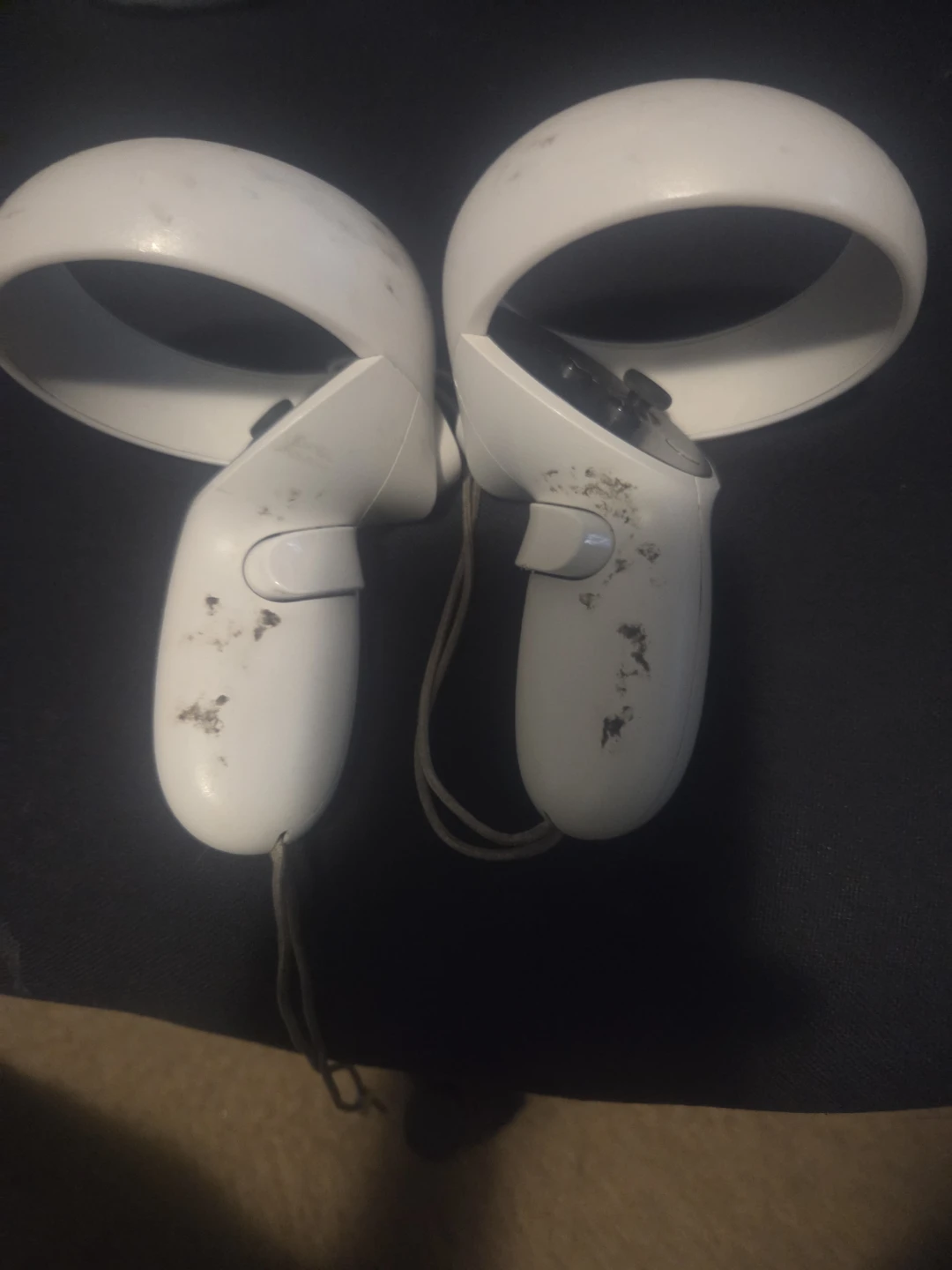 Meta Quest 2 VR Headset and Controllers - photo 3