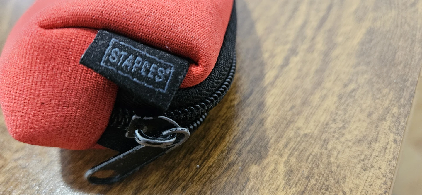 Staples Red Neoprene Pencil Case - photo 2