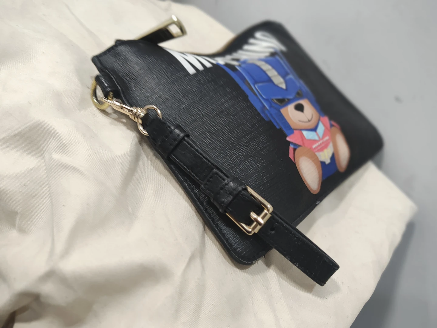 Moschino Bear Transformers Clutch Pouch - photo 2