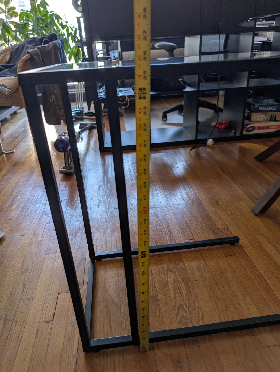 C-Table / tv table with Glass Top - photo 4