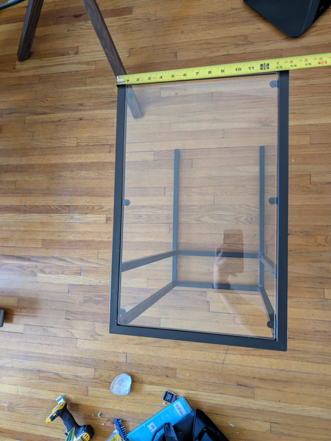 C-Table / tv table with Glass Top - photo 5