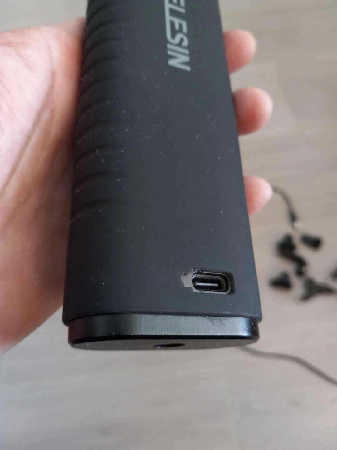 TELESIN Power bank selfie stick - photo 4