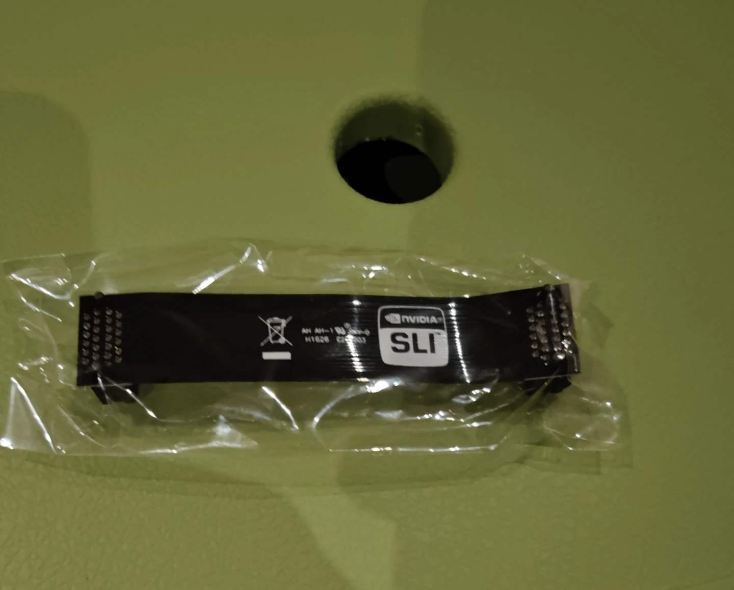 Free NVIDIA SLI Bridge
