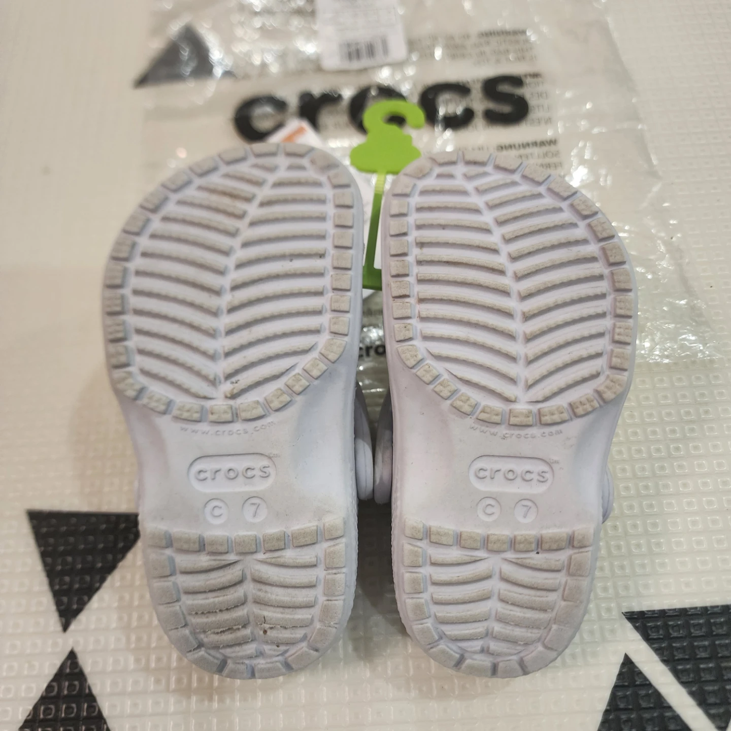 Toddler Crocs, Size 7 Toddler - photo 3