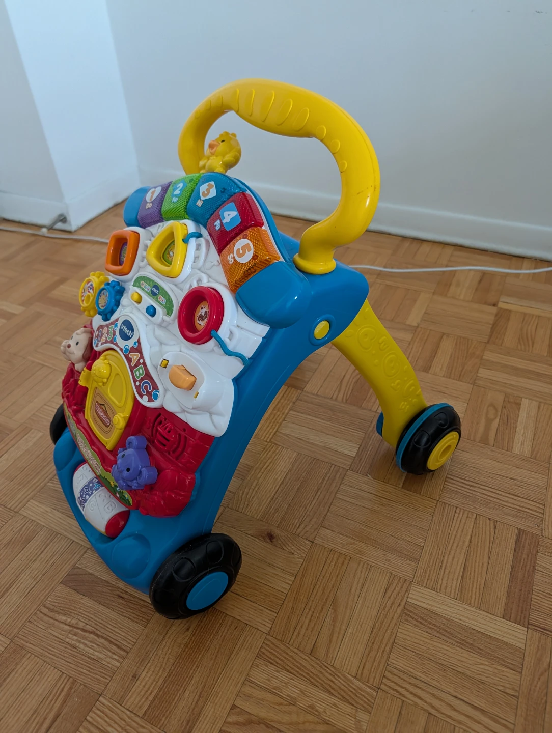 VTech - Sit-to-Stand Activity Walker - photo 2