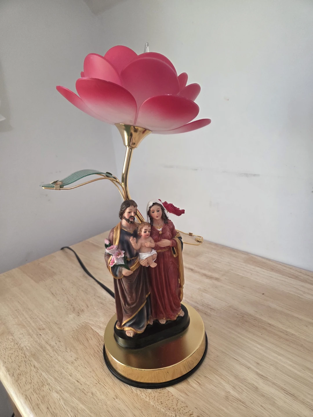 Holy Family Rose Lamp - photo 5