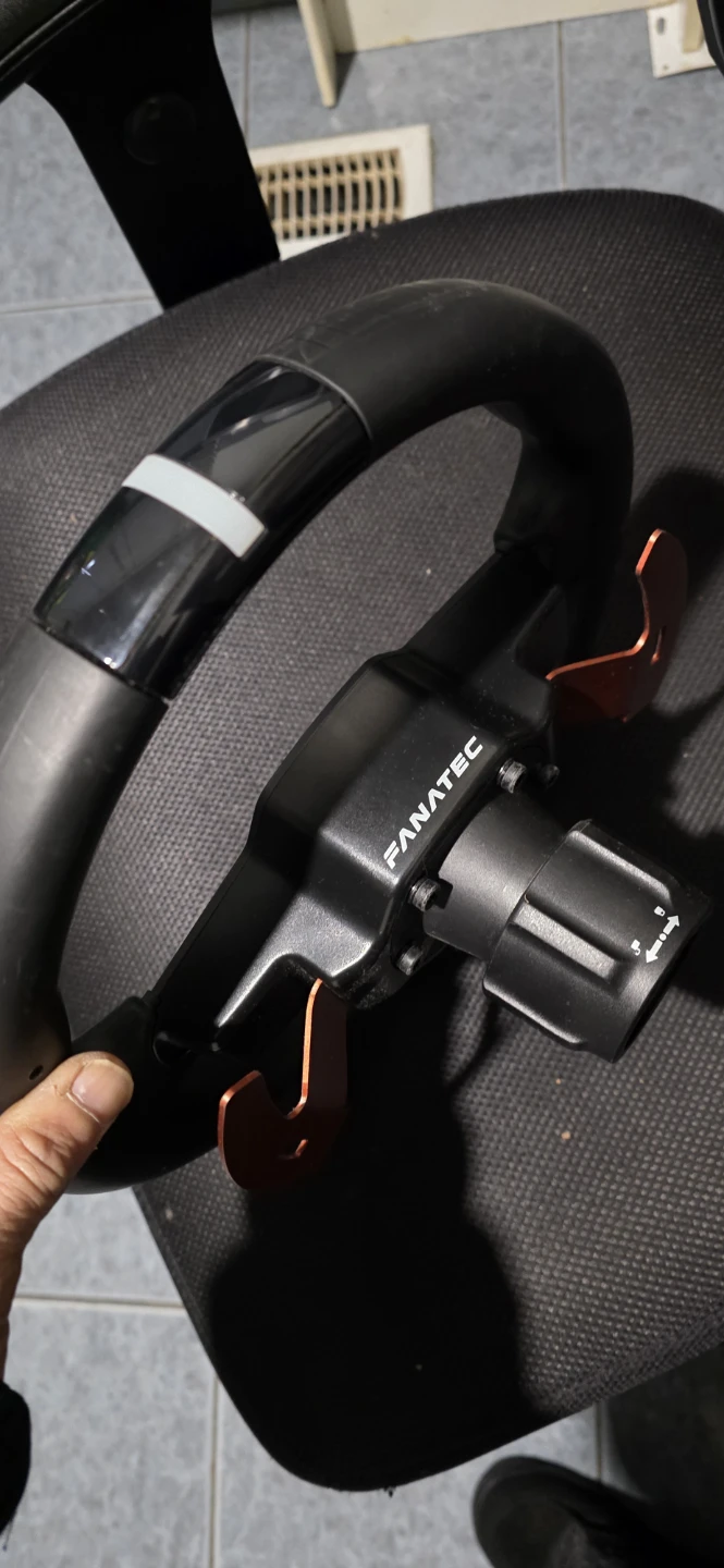 Fanatec BMW M4 GT3 Steering Wheel - photo 3