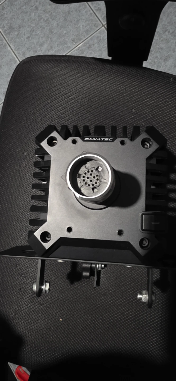 Fanatec BMW M4 GT3 Steering Wheel - photo 5