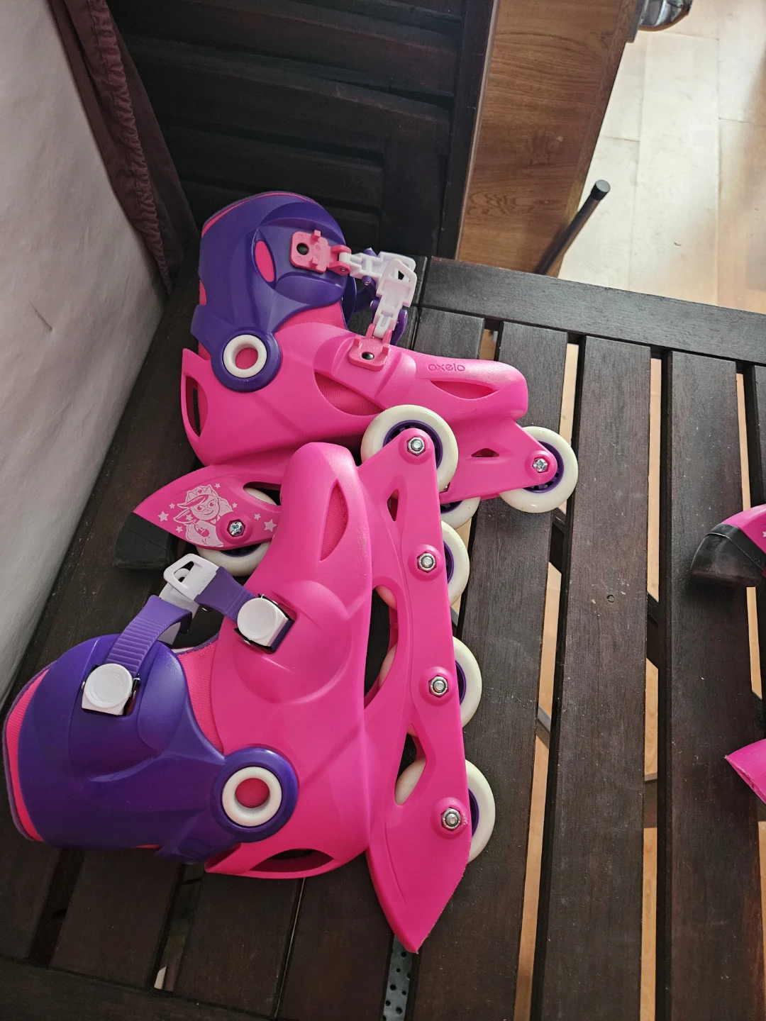 Brand new. Pink Adjustable Roller Skates Size 32-34 - photo 2