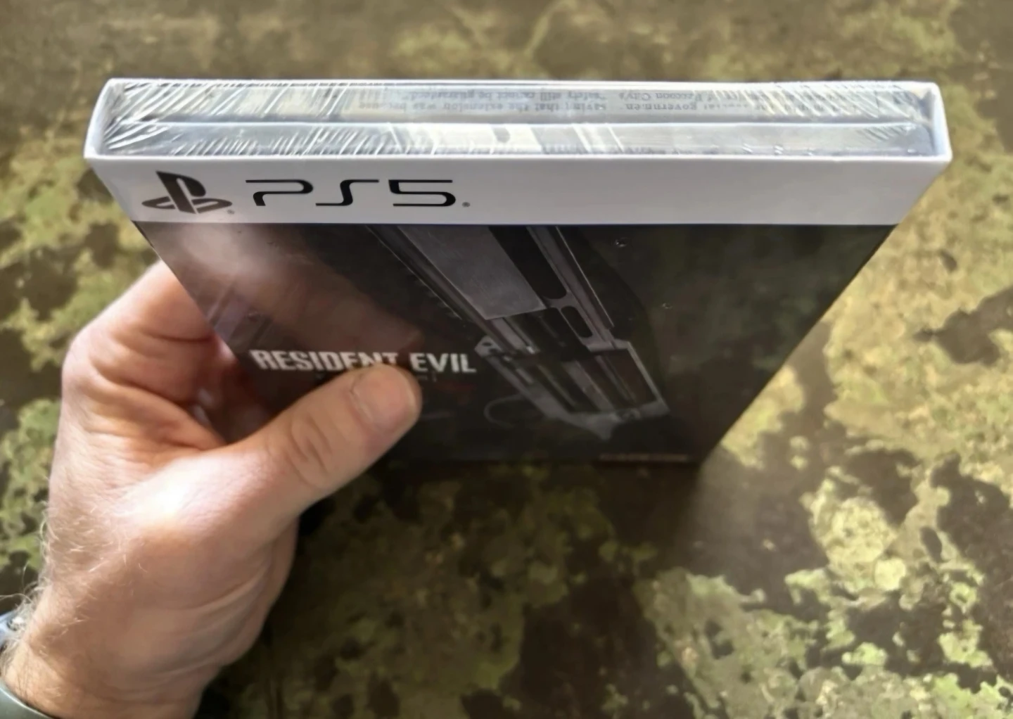 Resident Evil: Requiem Deluxe Edition PS5 Game Steelbook - photo 3