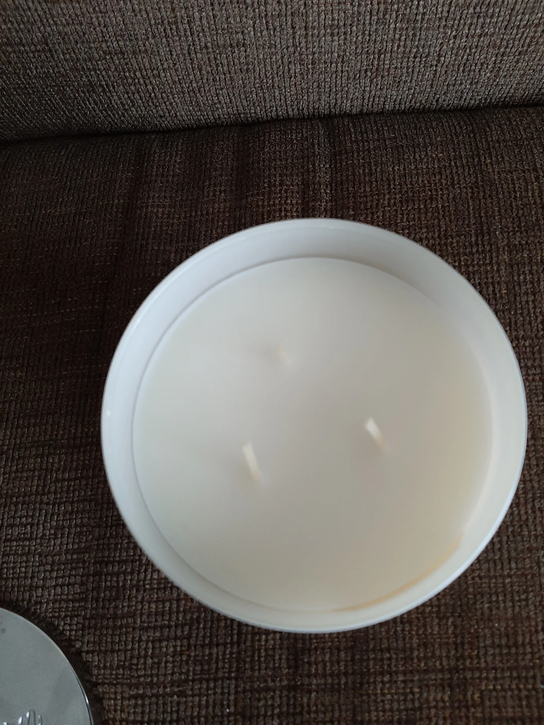 White Barn Vanilla Bean Candle - photo 2