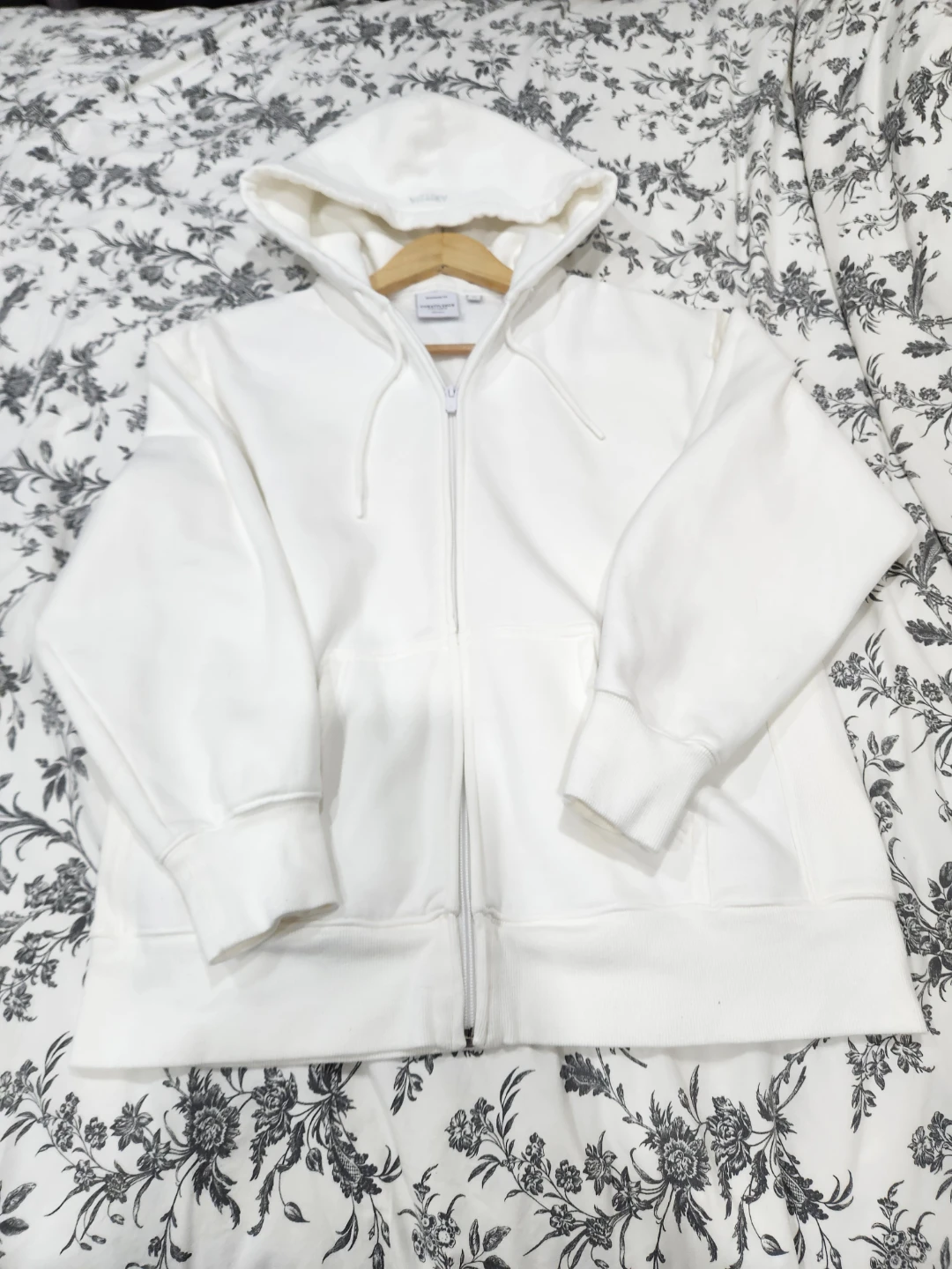 ARITZIA Cozy Sweatfleece Boyfriend Zip Hoodie - White - XS