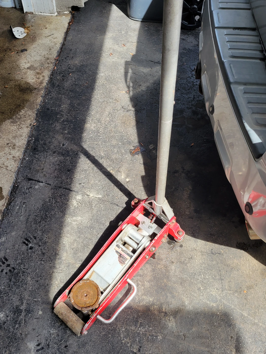 Motomaser floor jack 1 1/2 ton - photo 2