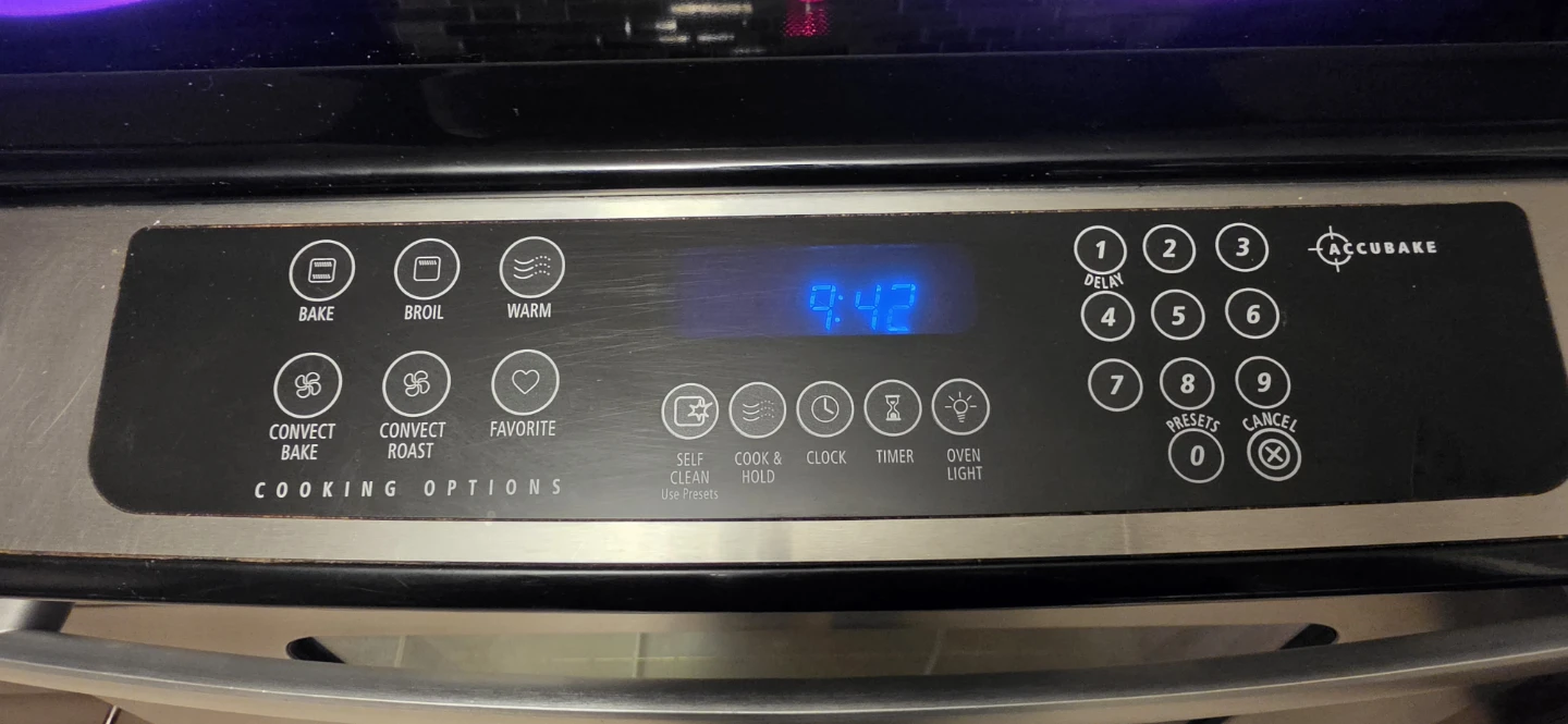 Whirlpool Electric Stove with Oven - photo 2