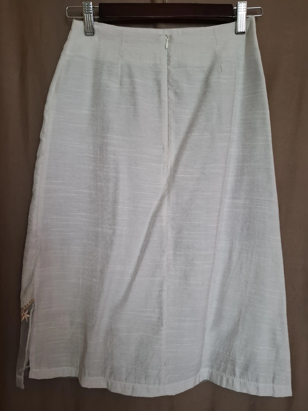 Luxurious Pale Grey Silk Midi Skirt - photo 2