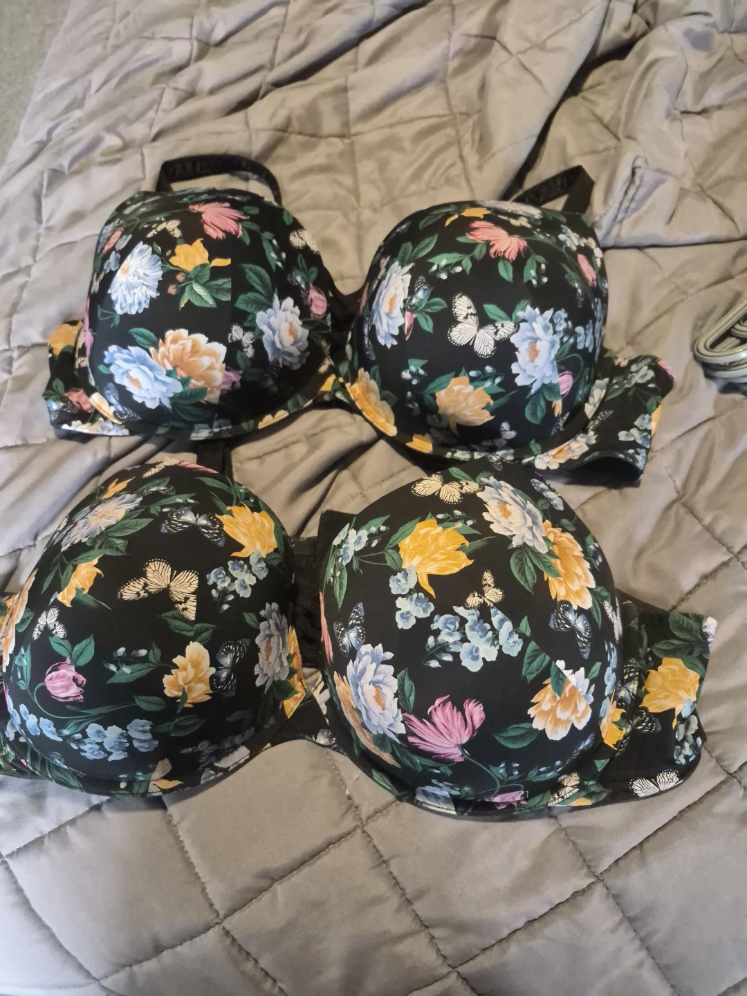 Lot of 5 Bras - Assorted Patterns