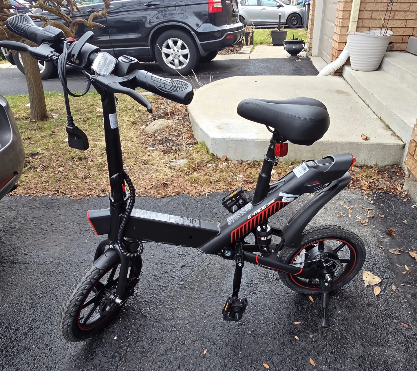 Hyper Bicycles 14" 36V Electric Bike - photo 2