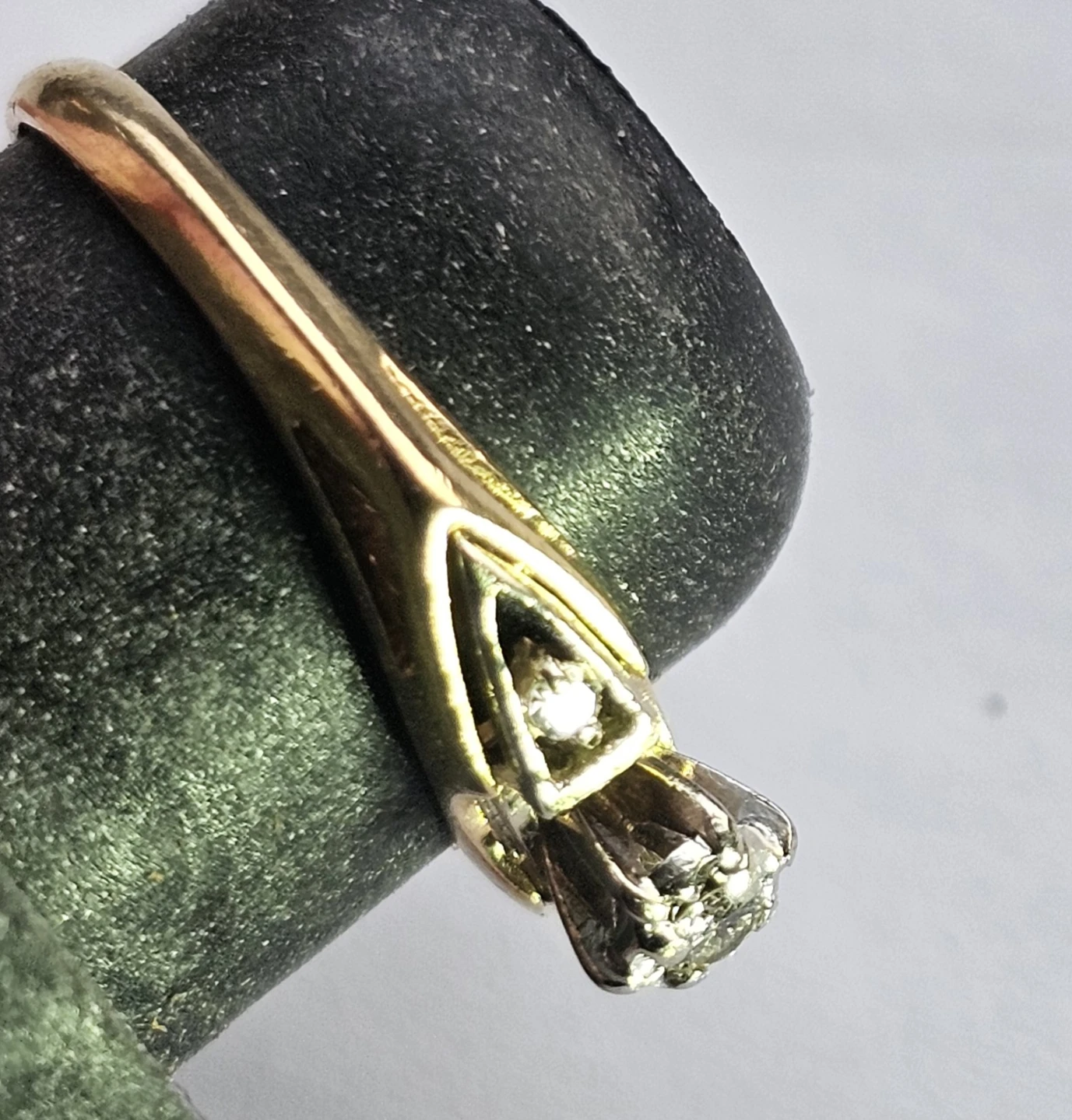 Diamonds 14k gold. Promise ring. Lovely. Ring size 7/8 - photo 2