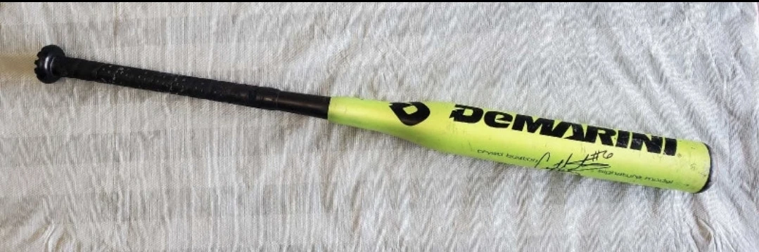 DeMarni Crystal Bustos softball bat BFP12