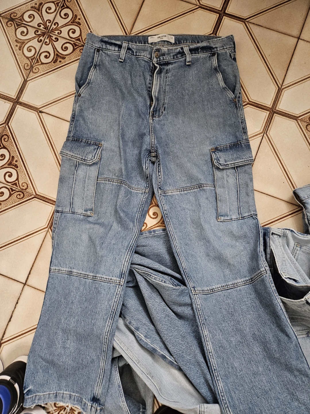 5 loose fit jeans 36x32  and 2 shorts - photo 3