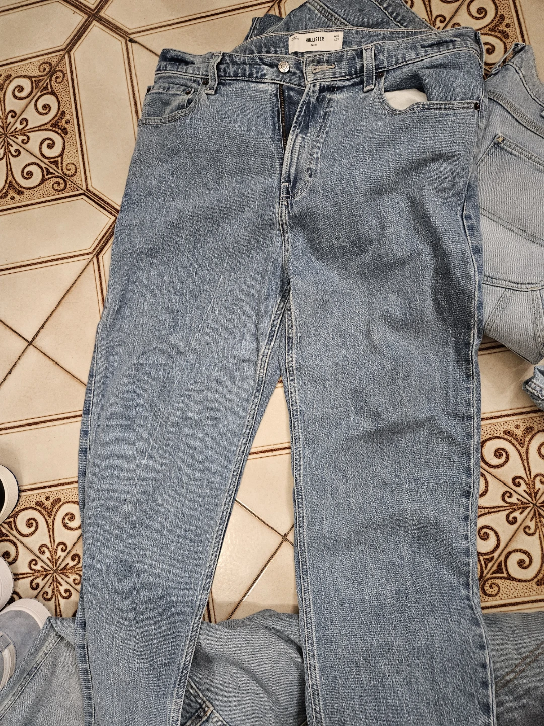 5 loose fit jeans 36x32  and 2 shorts - photo 5