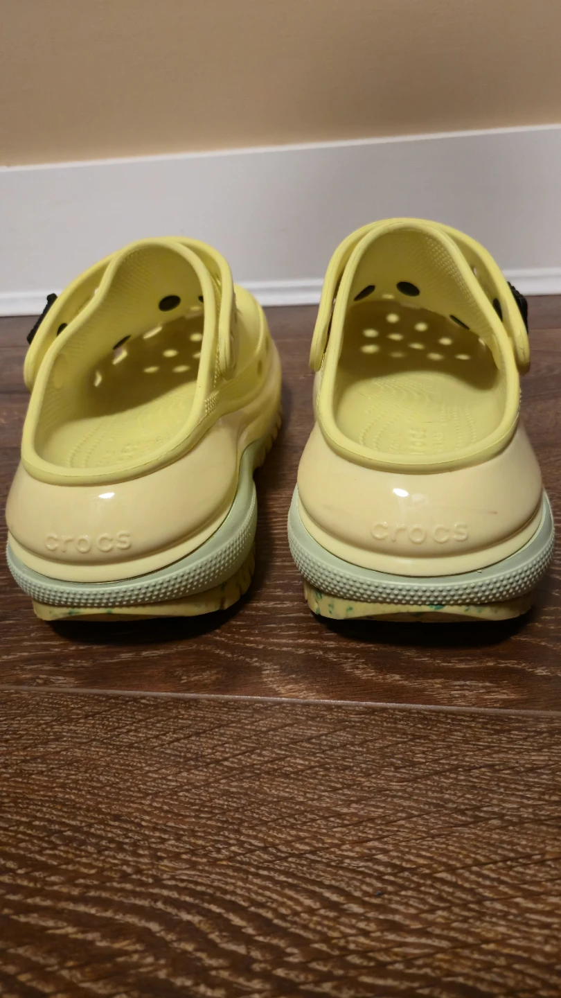 Yellow Crocs mega crush with Pac-Man Jibbitz - photo 2