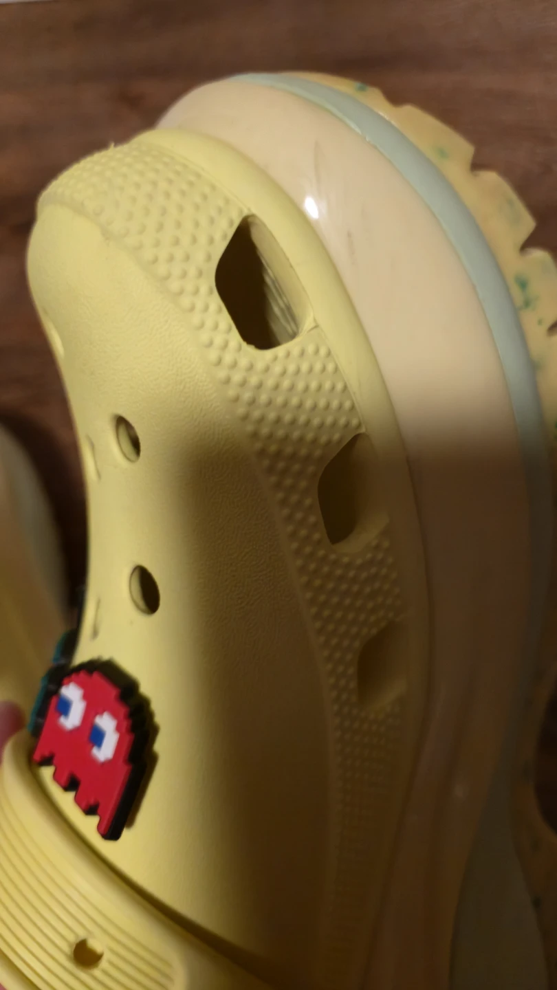 Yellow Crocs mega crush with Pac-Man Jibbitz - photo 5
