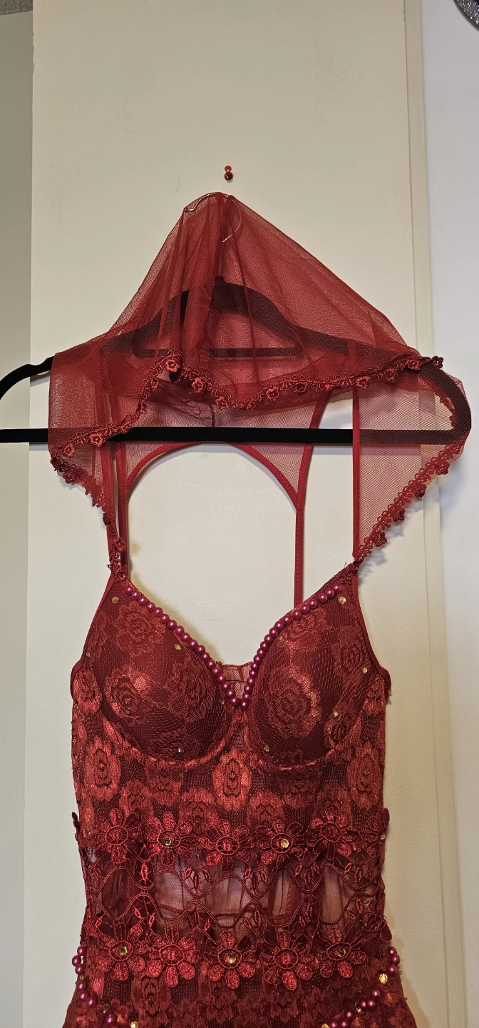 Red Lace and Tulle Lingerie Set with Overlay - photo 5