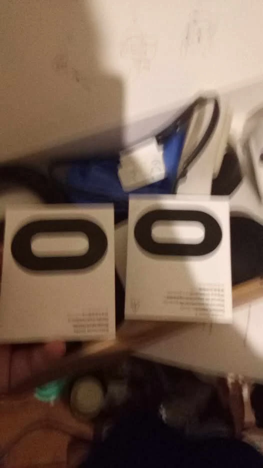 Oculus Quest 2 VR Headset