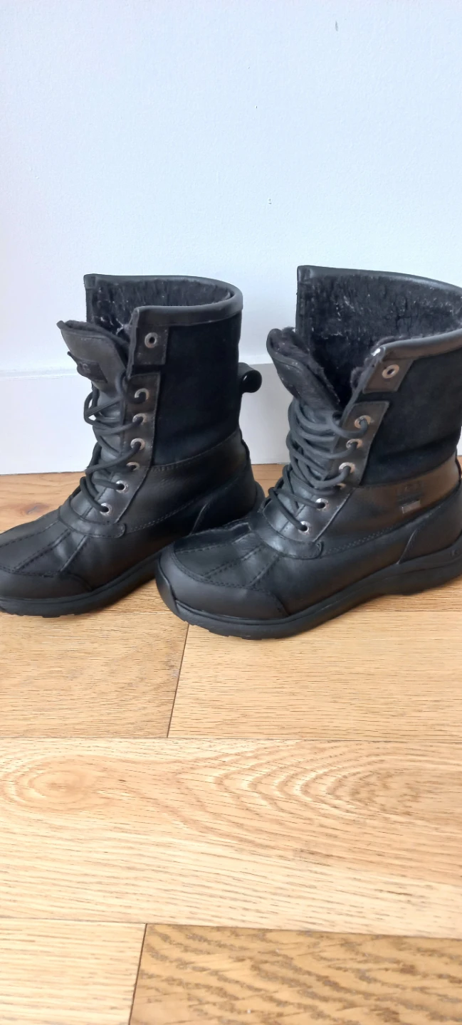UGG Waterproof Boots - Women 6.5 - photo 3