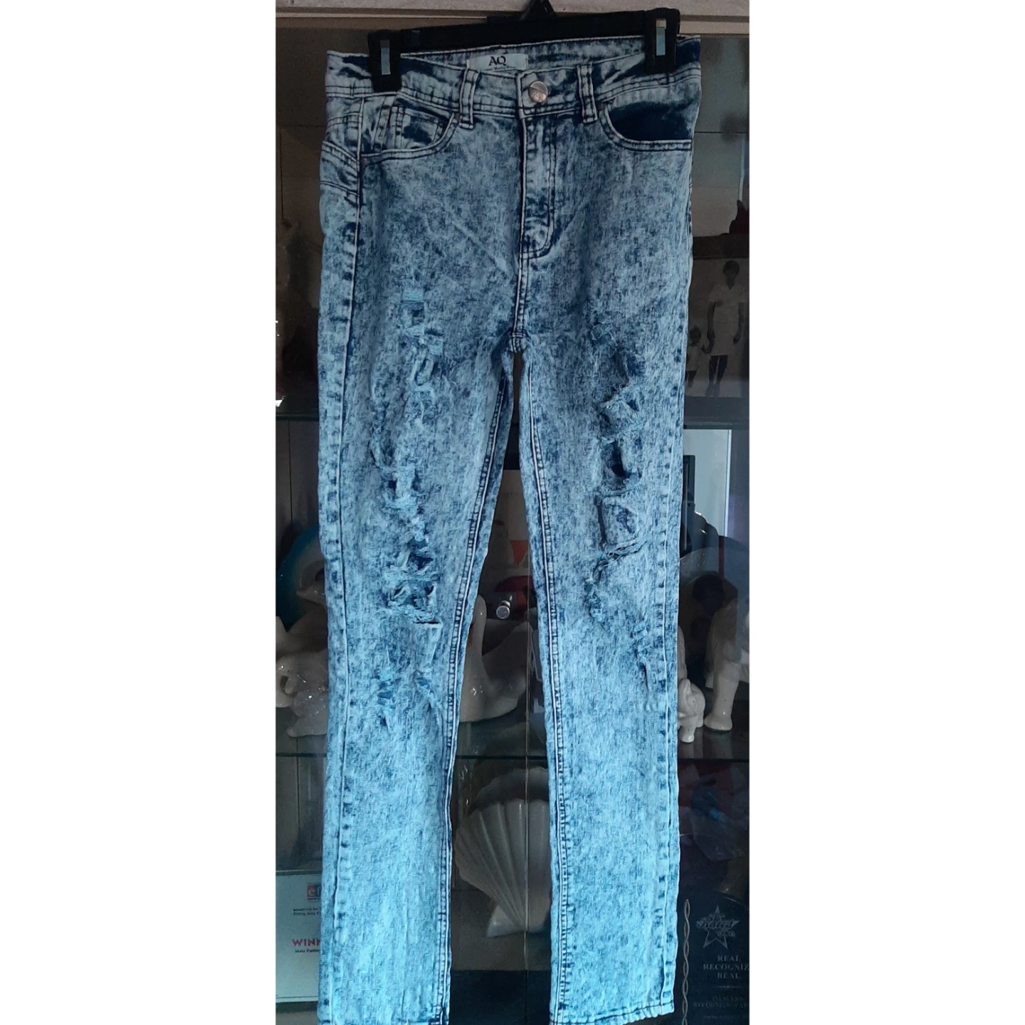 2 pc Women's Acid Wash Ripped Jeans and Cutout Top Set - photo 2