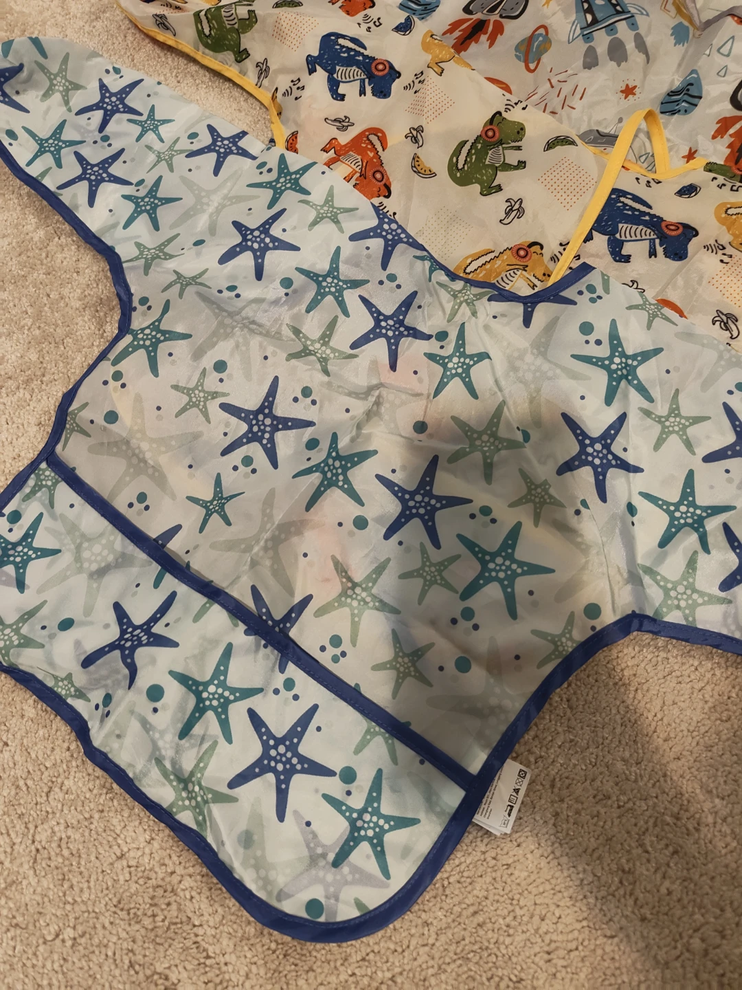 Kids Bibs with Sleeves - 4 Pack (Dinosaurs, Space, Ocean) - photo 3