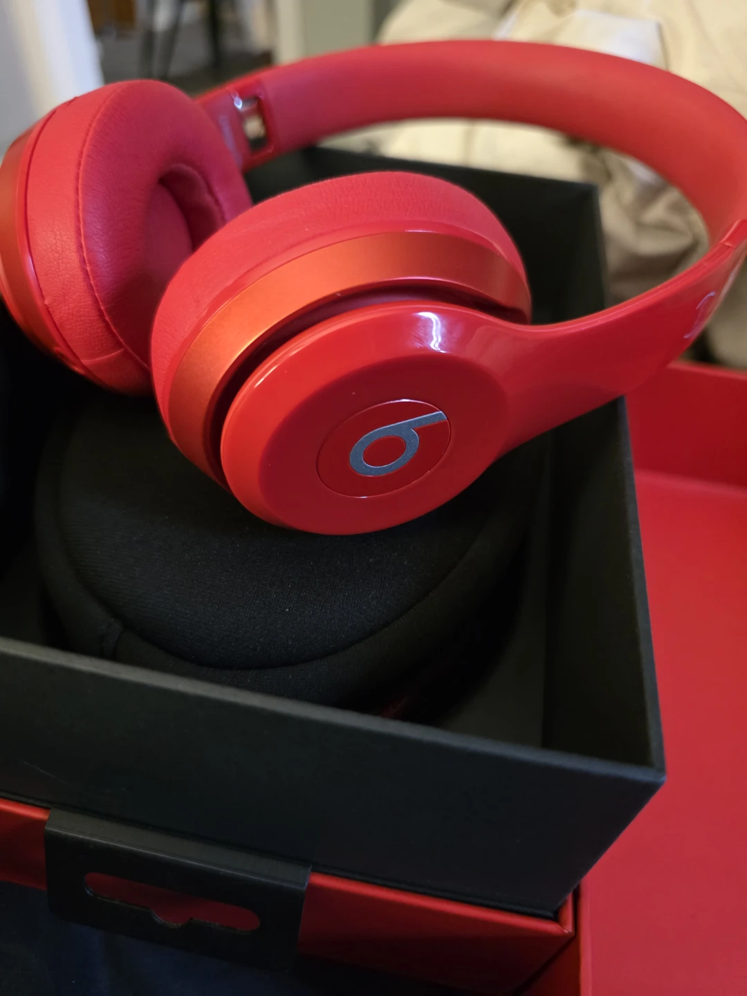 Beats Solo 3 Wireless On-Ear Headphones - Red