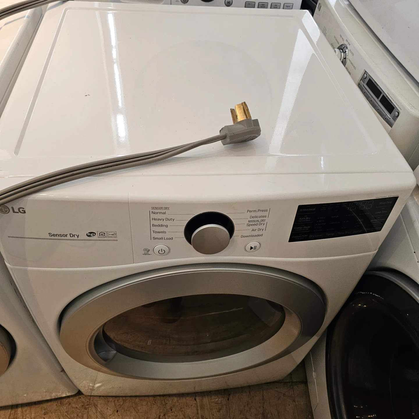 ELECTRIC washer and dryer of the LG brand - photo 5