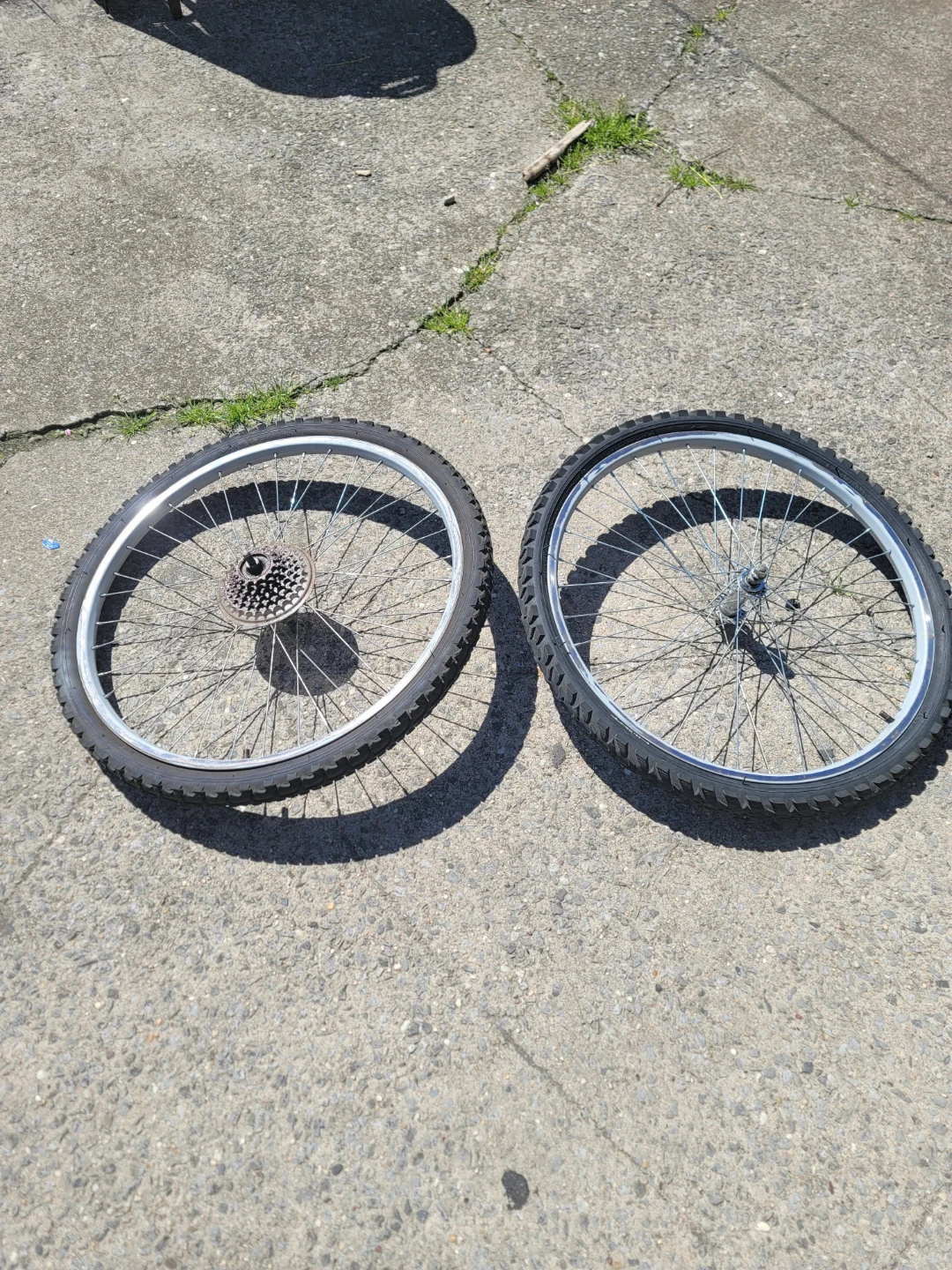 24" x 1.5/1.75 Bicycle Rims (Front and Rear) - photo 2