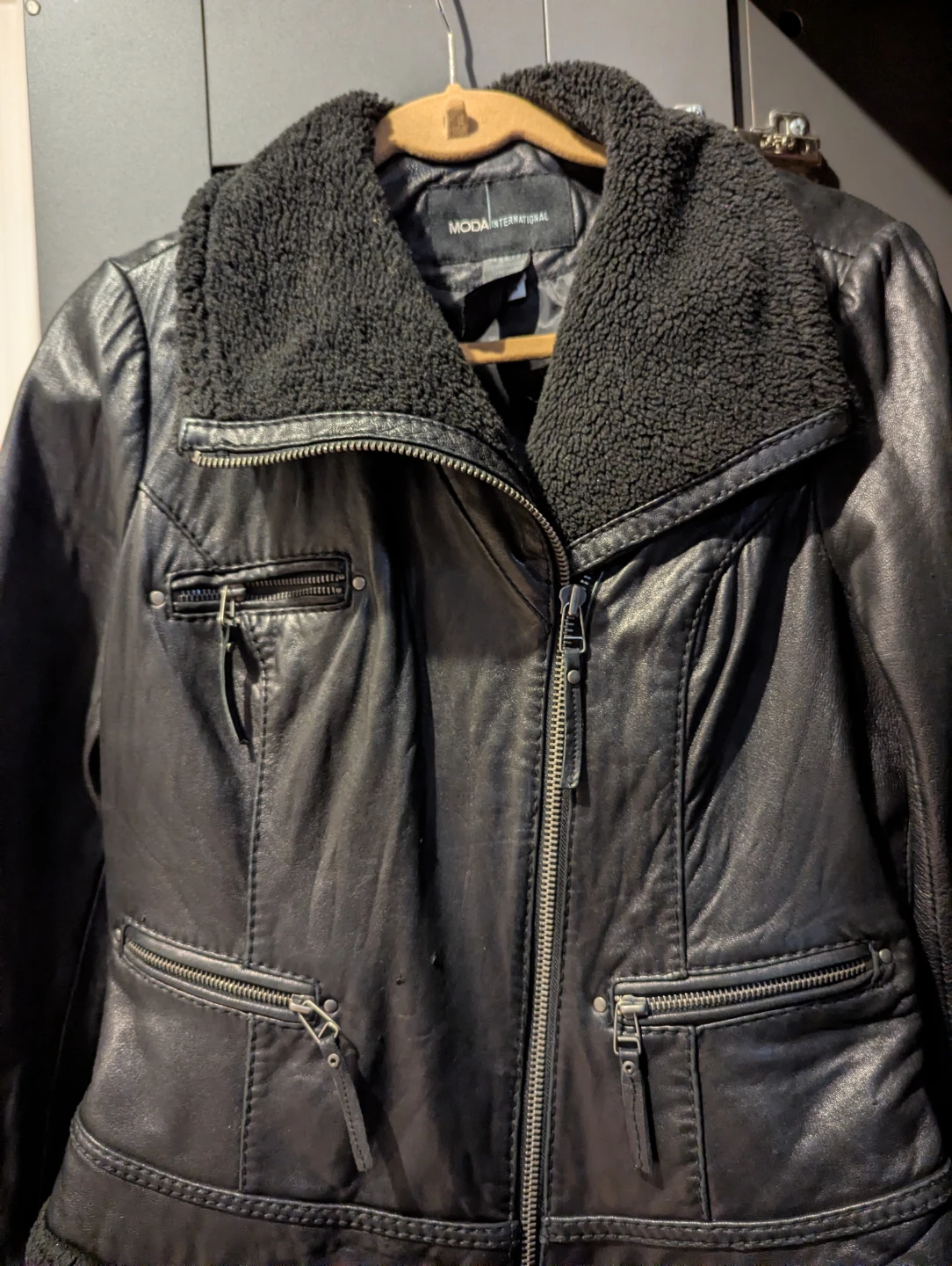 Moda International Black Genuine Leather