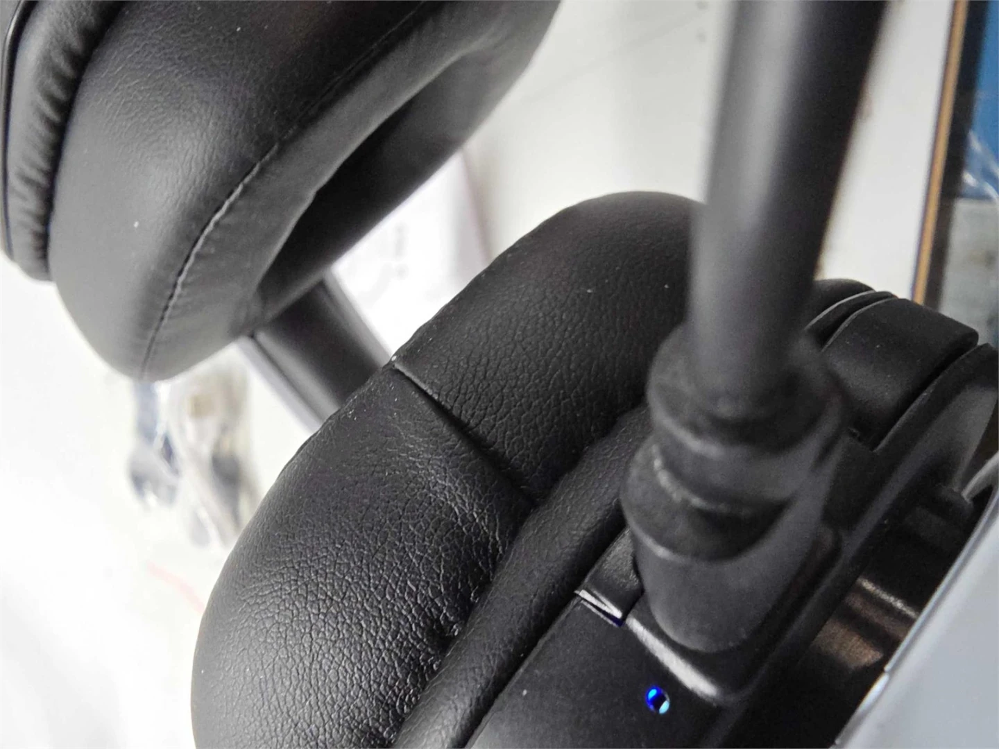 Ozeino OW810 2.4GHz Wireless Gaming Headset - photo 3