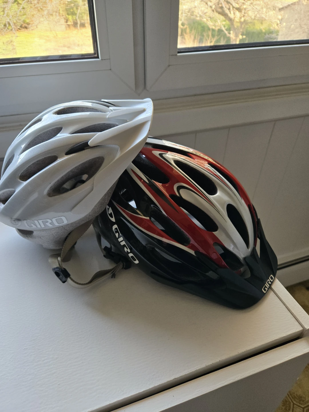 Bicycle Helmets - photo 2