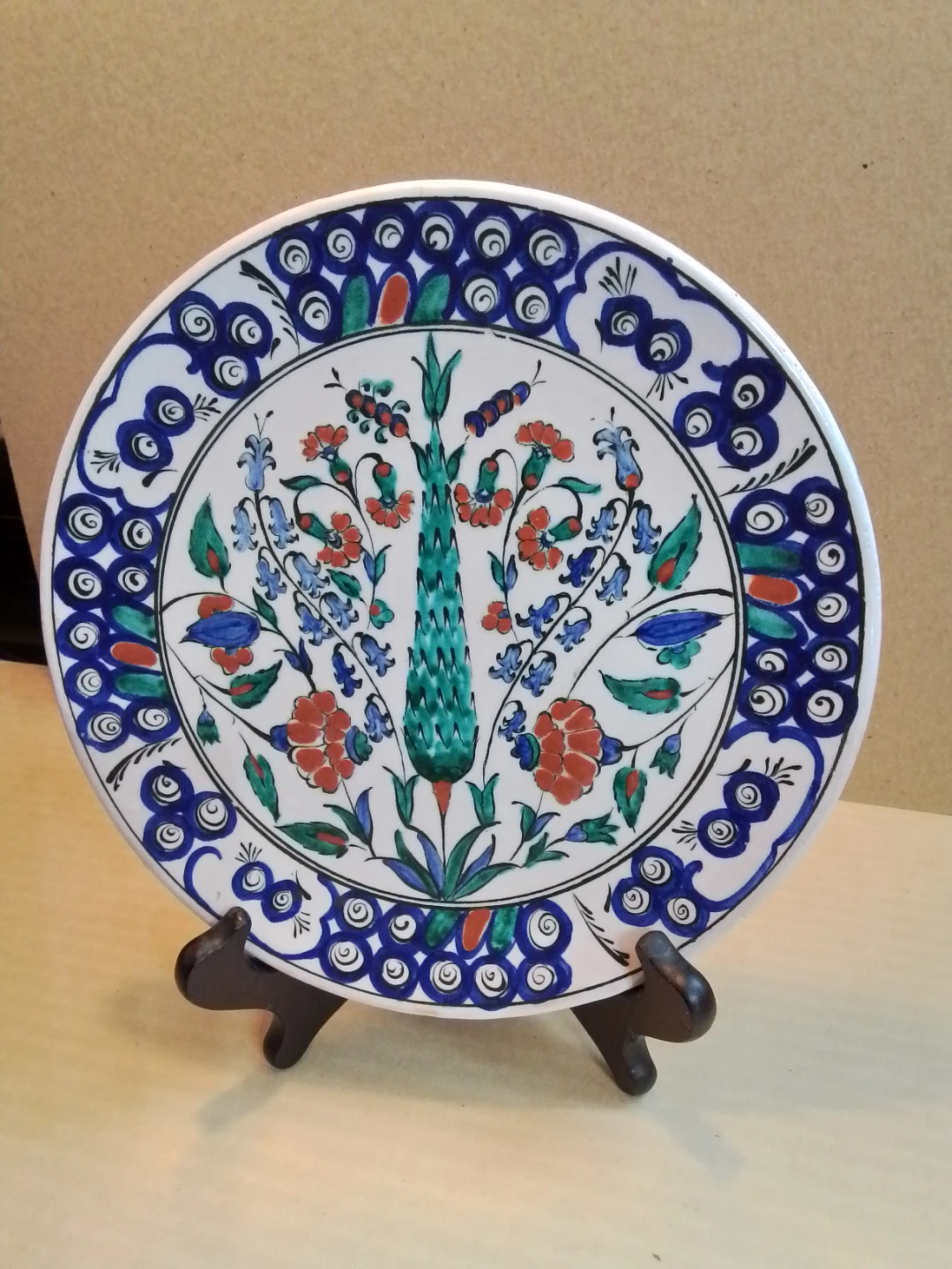 Vintage Hand Painted Greek Majolica Plate 8.5"
